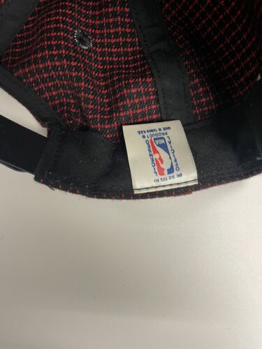 Vintage Chicago Bulls Wool Grid Logo Athletic Snapback Hat Cap OSFA 90s NBA