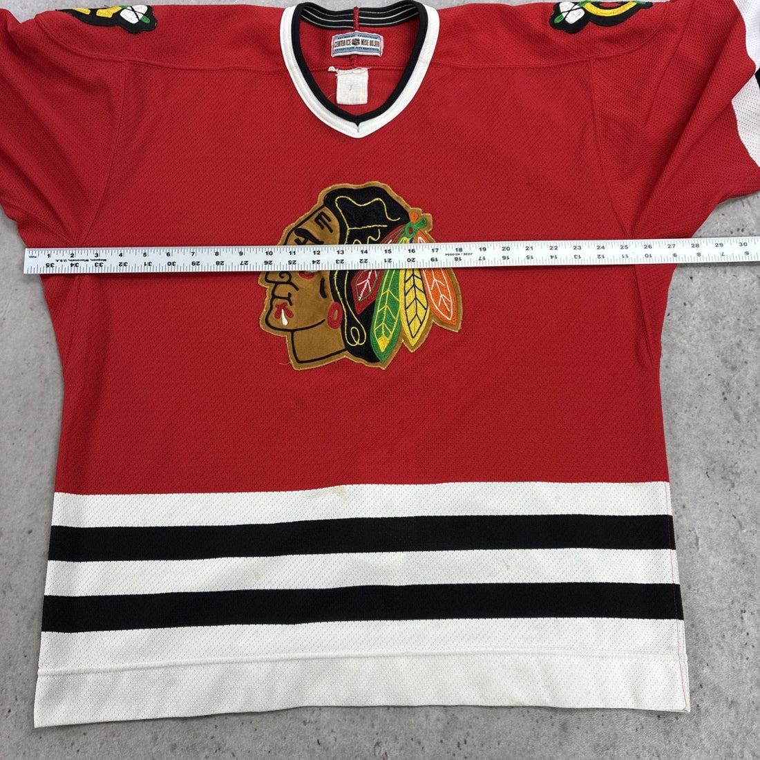 Vintage Chicago Blackhawks Authentic CCM Jersey Size 48 Center Ice NHL