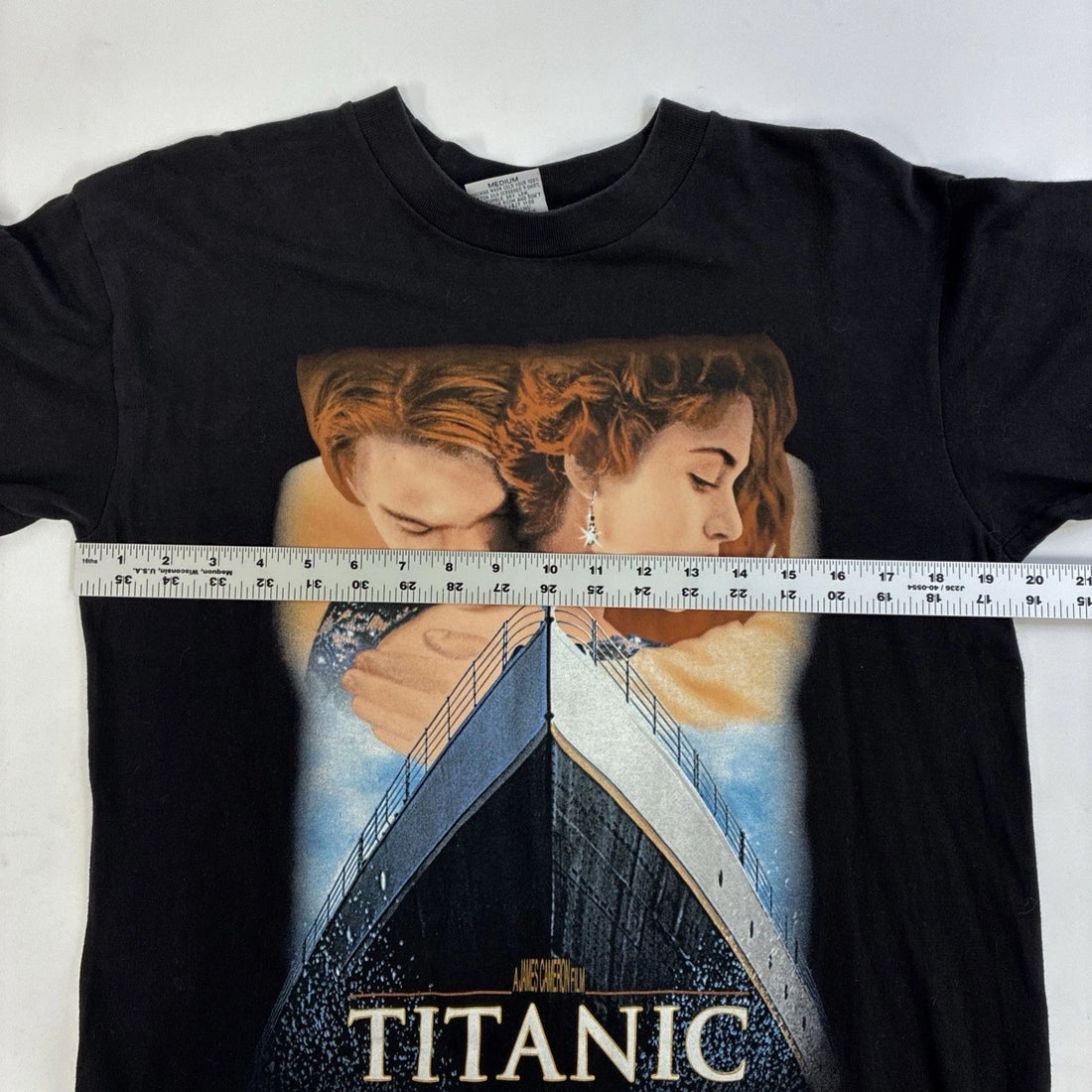Vintage Titanic Stanley Desantis Movie T-Shirt Size Medium 90s