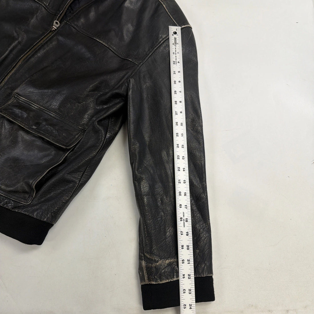 Vintage Cherokee Leather Bomber Jacket Size Large Black