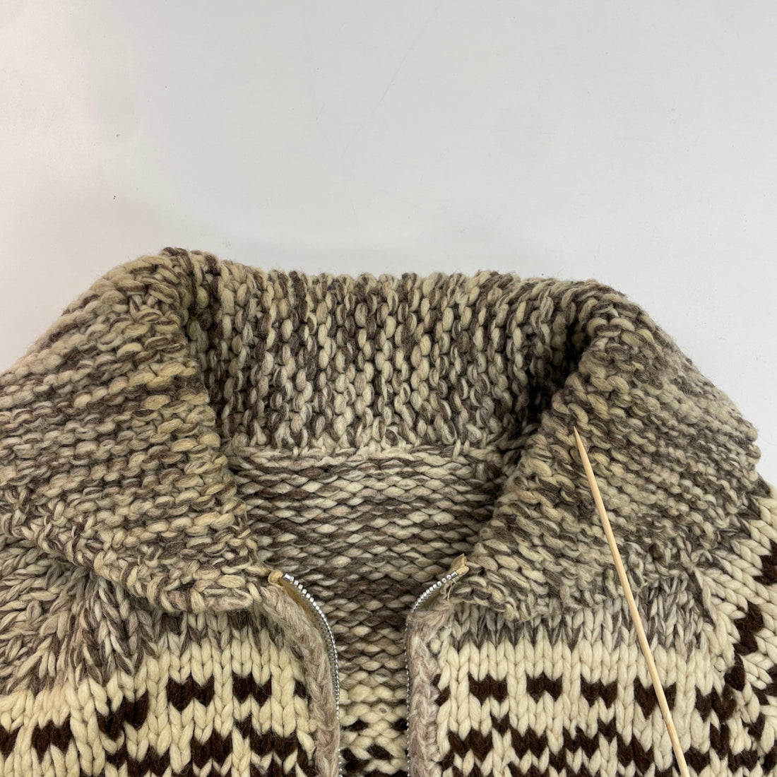 Vintage Snowflake Wool Knit Cowichan Sweater Size Medium