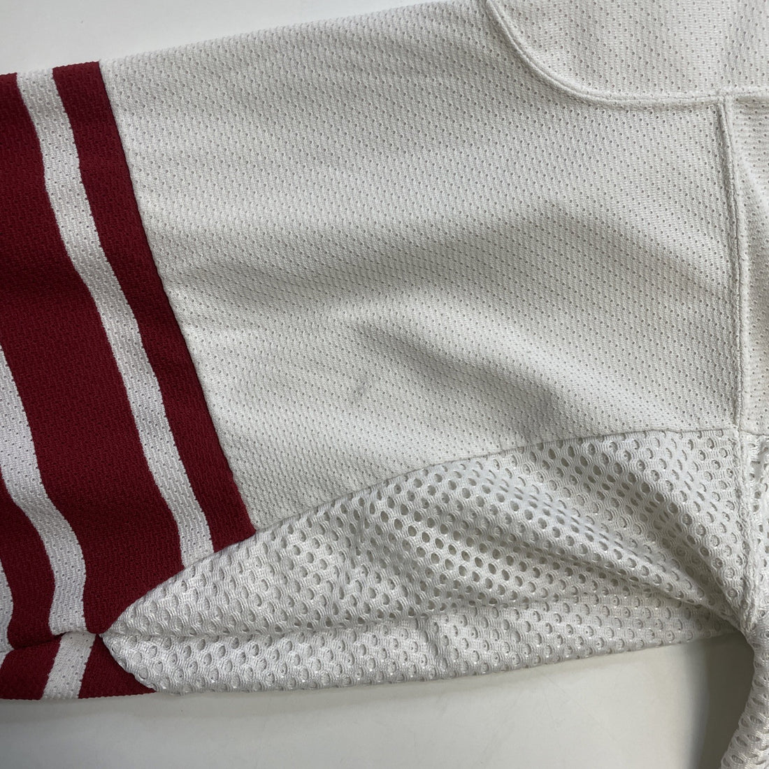 Vintage Arizona Coyotes CCM Jersey Size XL NHL