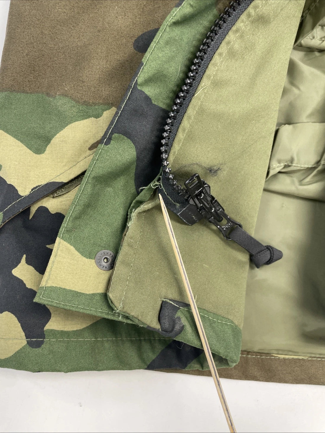 Vintage Cold Weather Woodland Camo Parka Jacket Size Small MIL-P-44188D