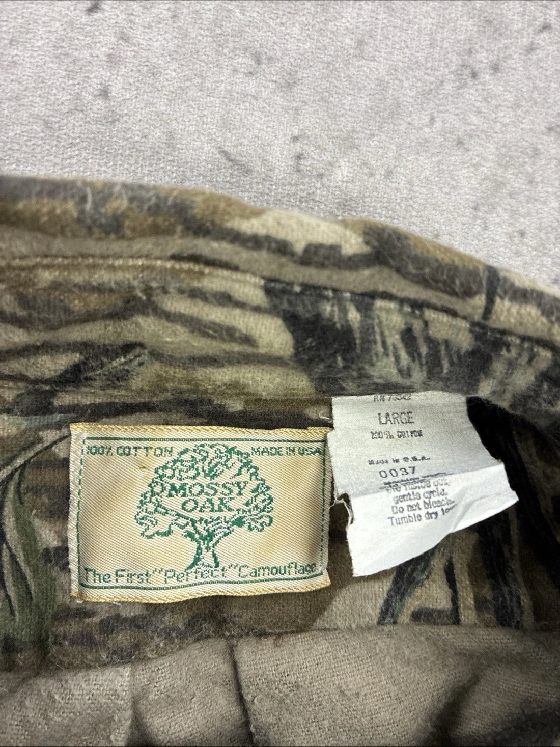 Vintage Mossy Oak Camo Button Up Shirt Size Large