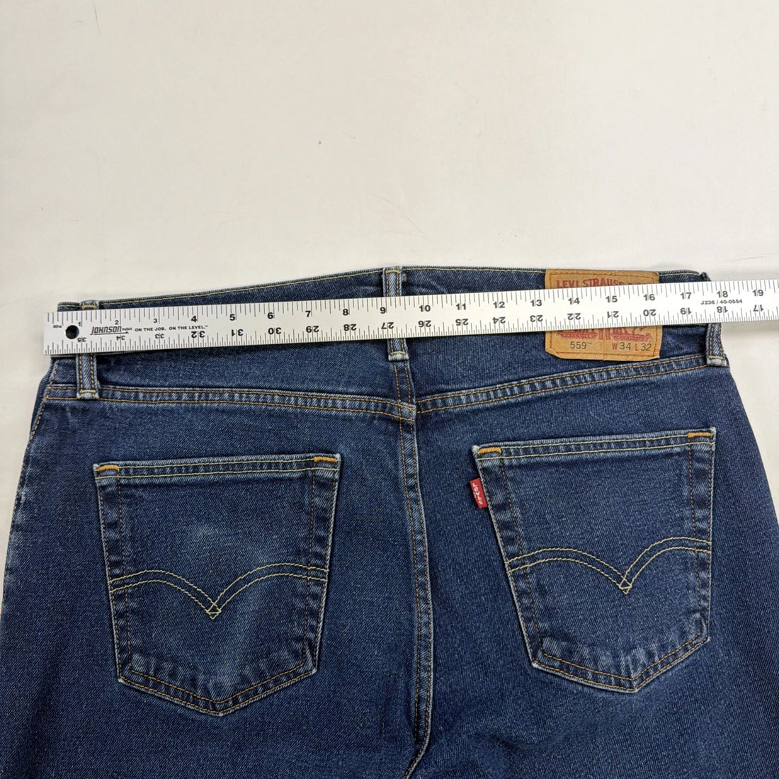 Levi Strauss & Co 559 Denim Jeans Pants Size 34 X 32