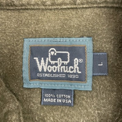 Vintage Woolrich Button Up Shirt Size Large Green
