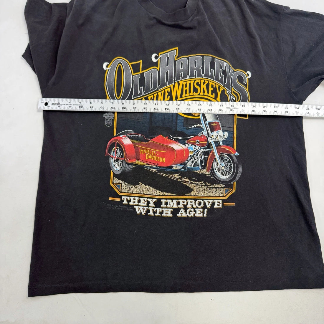 Vintage Old Harley Davidson And Fine Whiskey T-Shirt Size XL 1988 80s