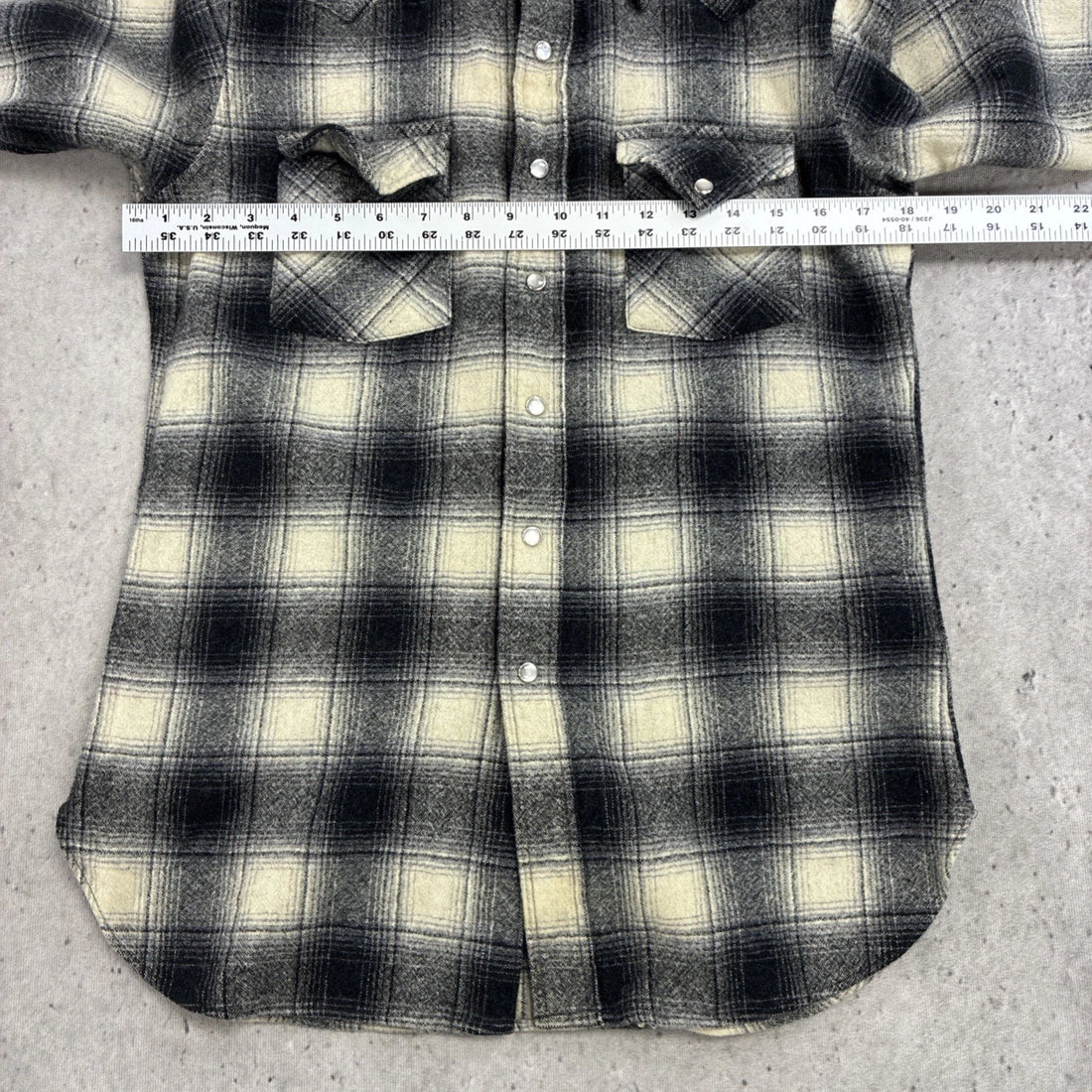 Vintage Pendleton Wool High Grade Western Wear Pearl Snap Shirt Size Medium