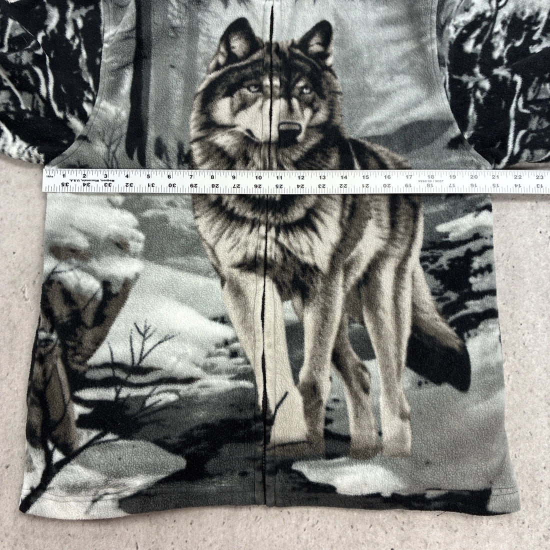Wolf Forest Winter Fleece Jacket Size Small