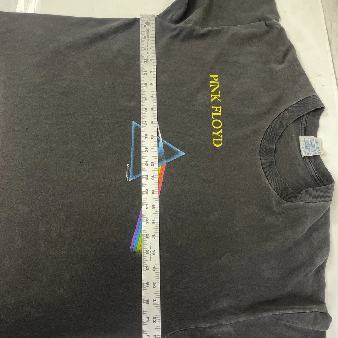 Vintage Pink Floyd Dark Side Of The Moon T-Shirt Size XL