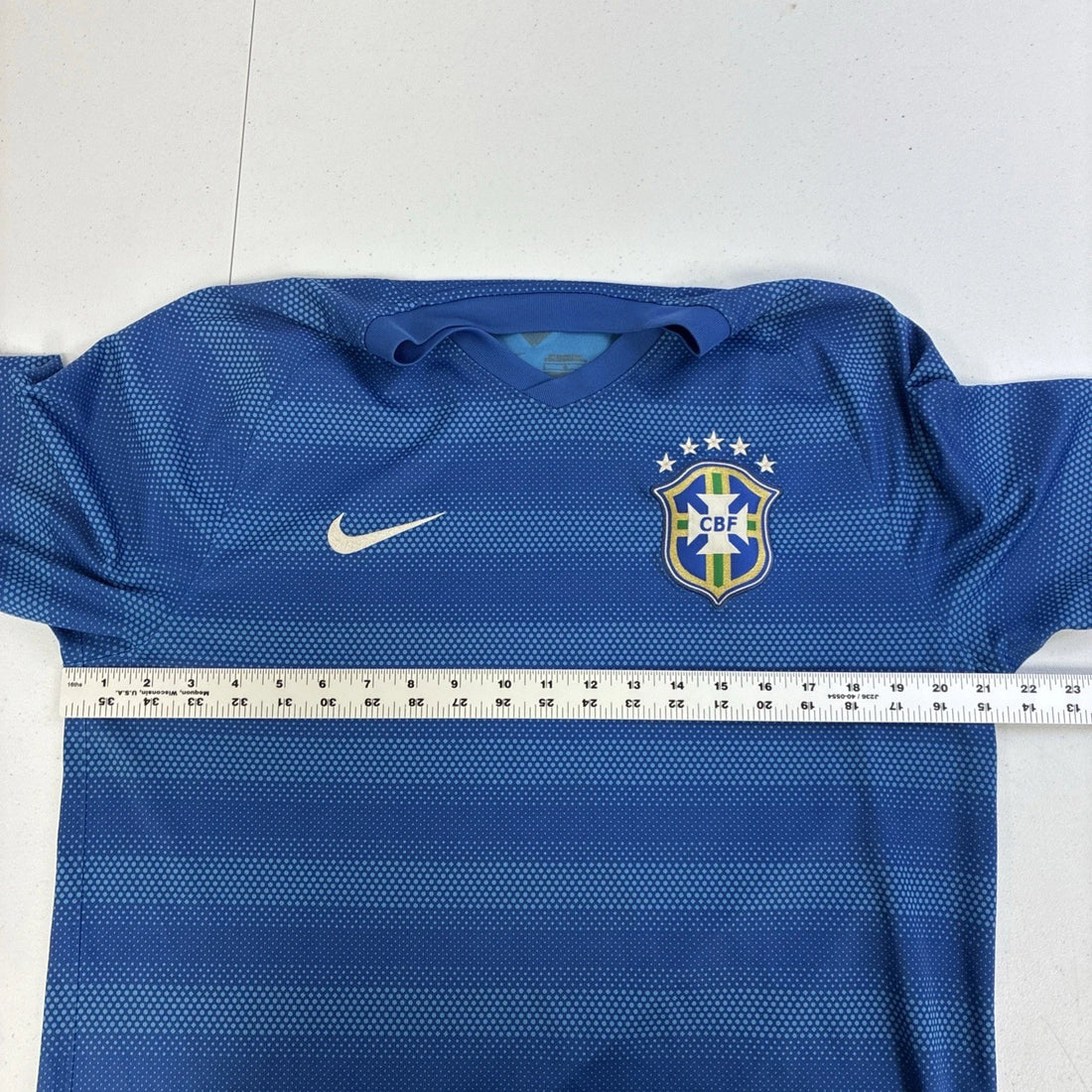Brazil 2014 Nike Soccer Football Jersey Size Large FIFA