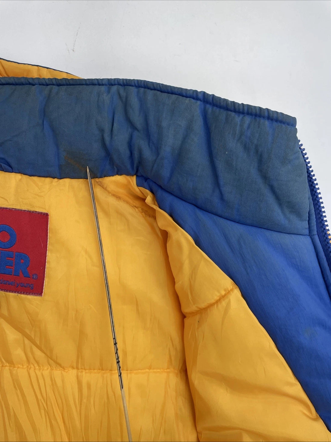 Vintage St. Louis Rams Pro Player Puffer Jacket Size 2XL NFL