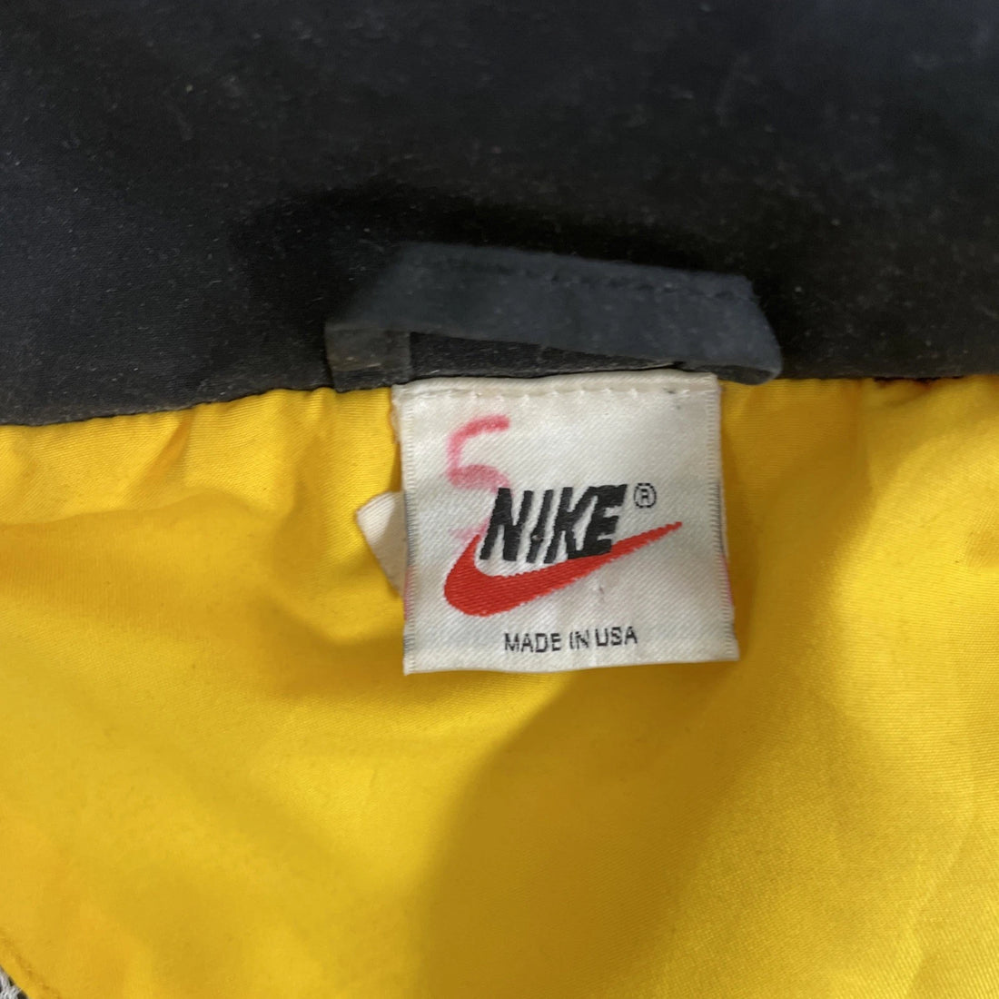 Vintage Nike Windbreaker Light Jacket Size Medium Yellow