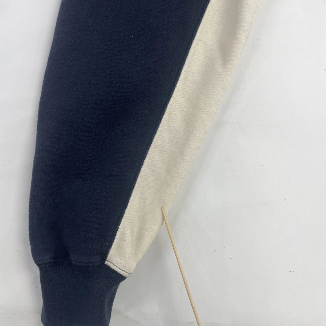 Vintage Tommy Hilfiger 1/4 Zip Sweatshirt Size Small