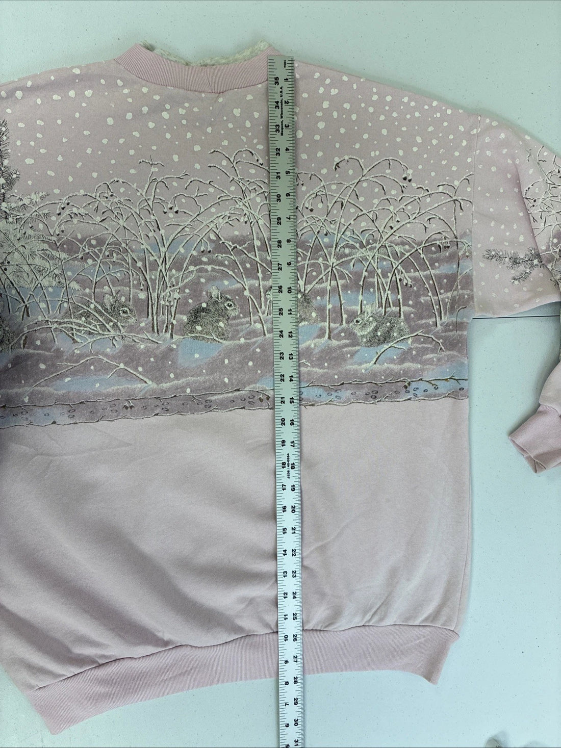 Vintage Rabbit Bunny Snow Crewneck Sweatshirt Size Large/XL Nature Puff Print