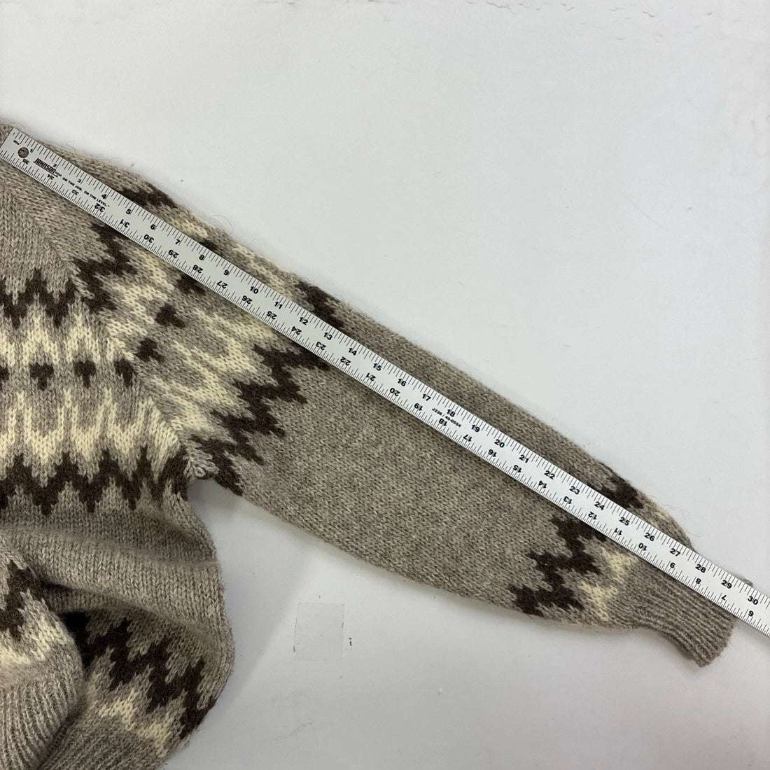 Vintage Wool Knit Fair Isle Crewneck Sweater Size Medium