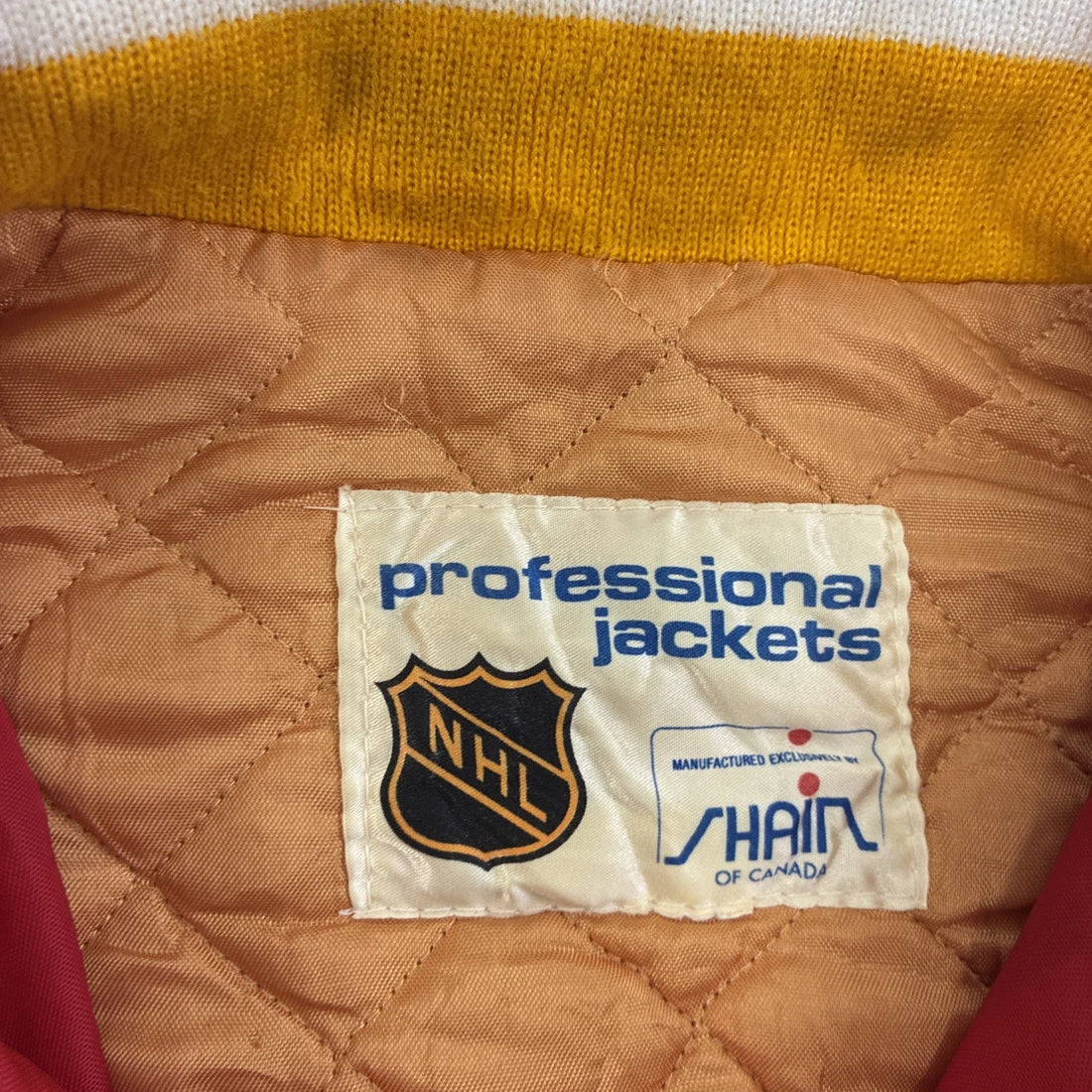 Vintage Calgary Flames Shain Canada Bomber Jacket Size Large NHL