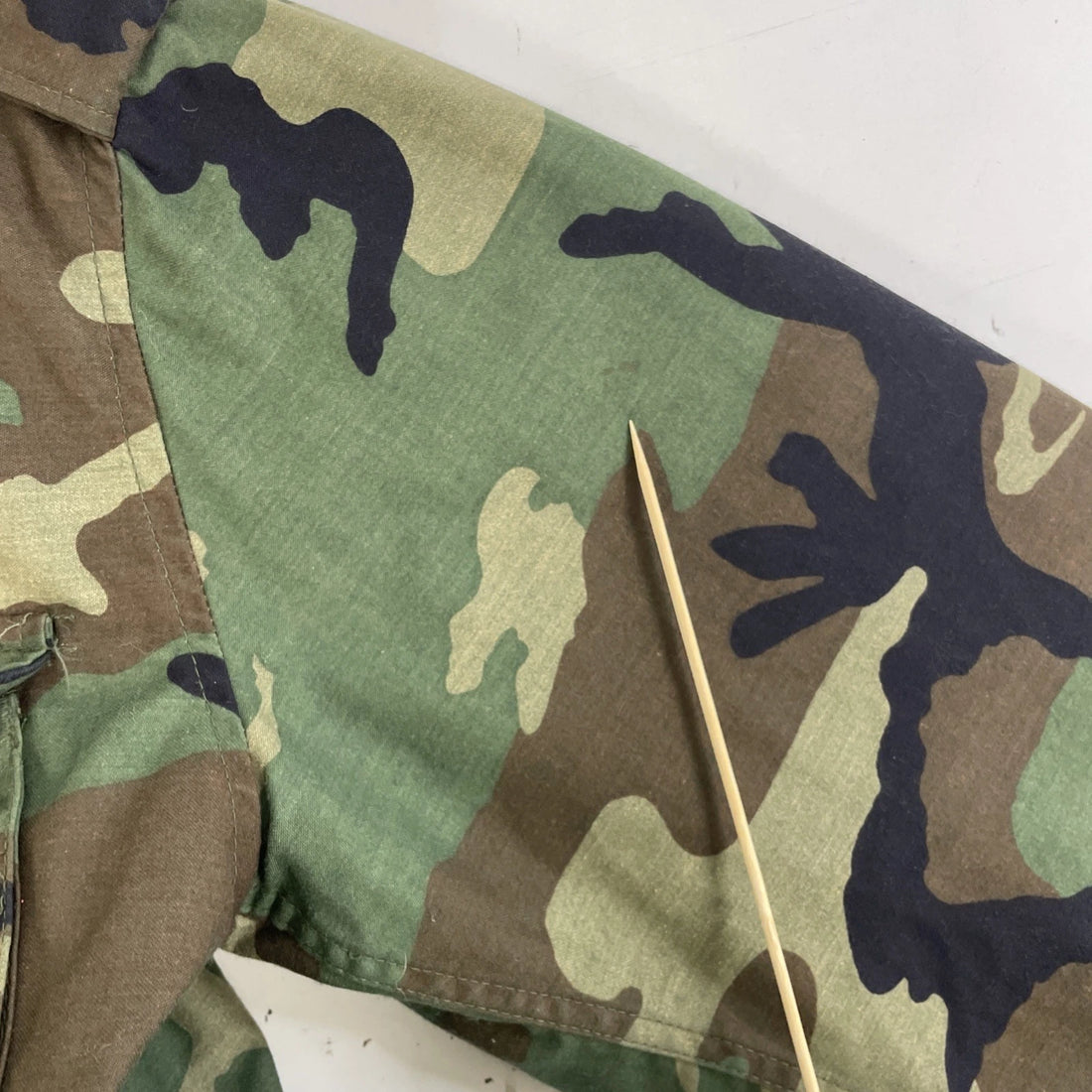 Military Cold Weather Woodland Camo Field Jacket Size Small With Liner