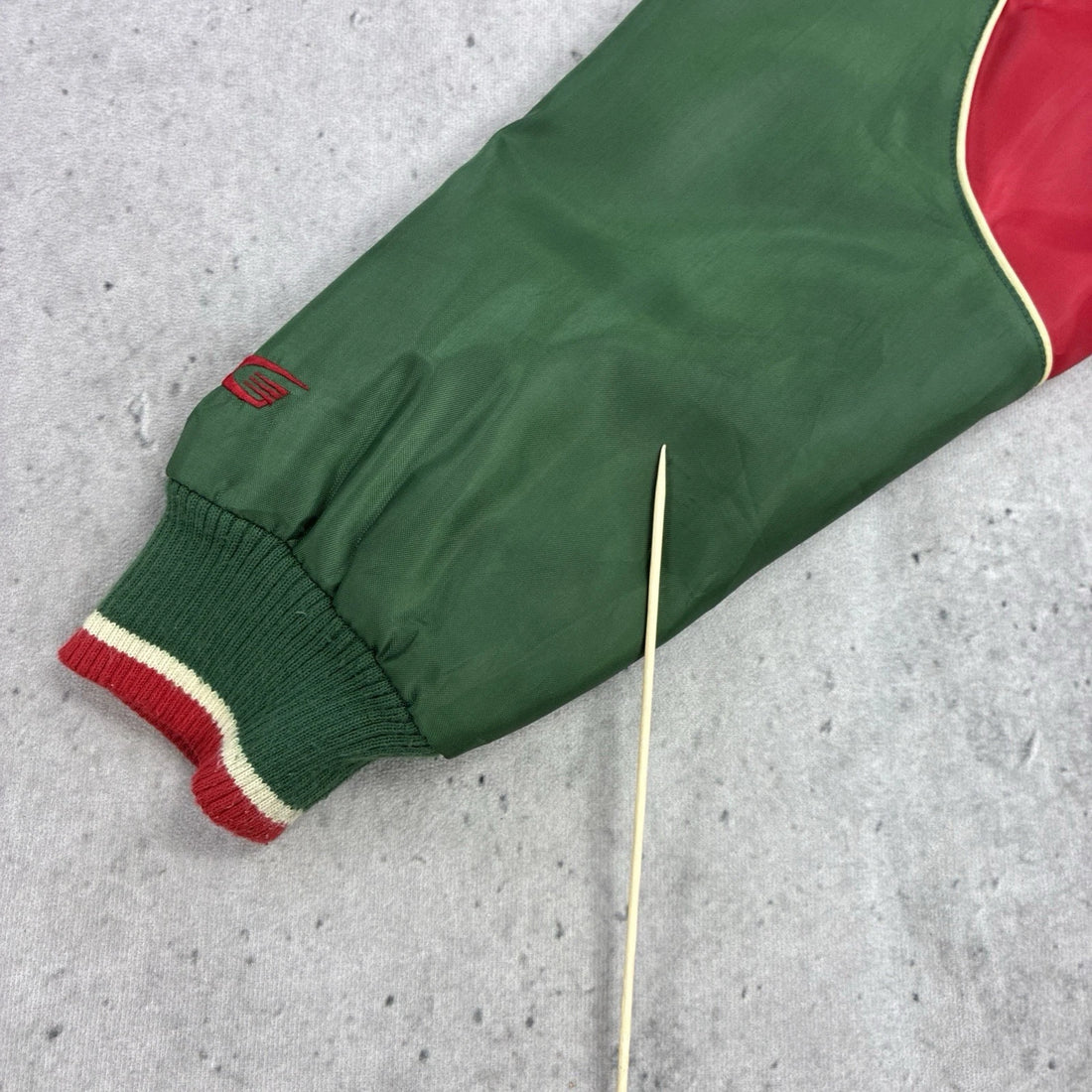 Minnesota Wild G-III Jacket Size Medium NHL