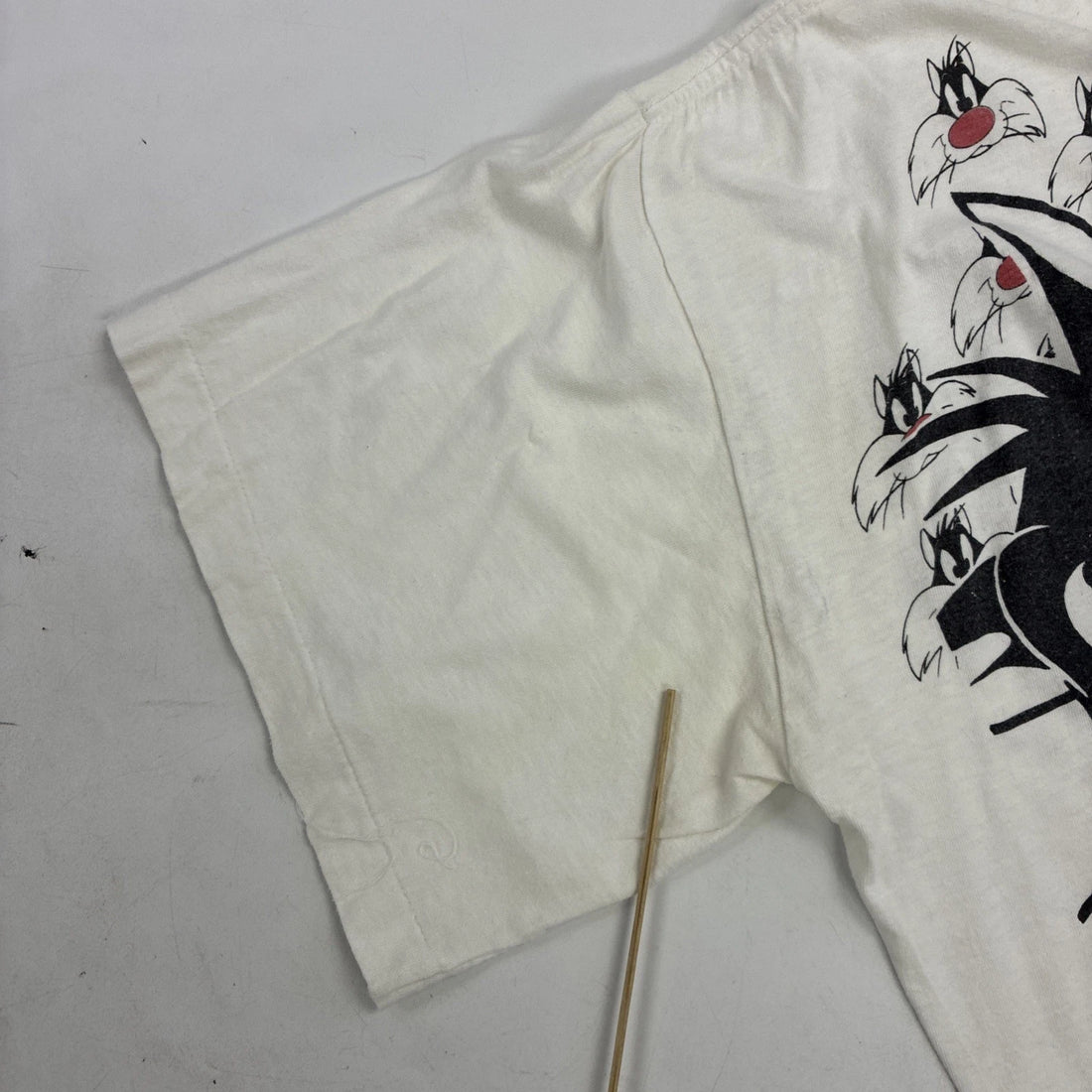 Vintage Sylvester Looney Tunes T-Shirt Size XL All Over Print 1995 90s