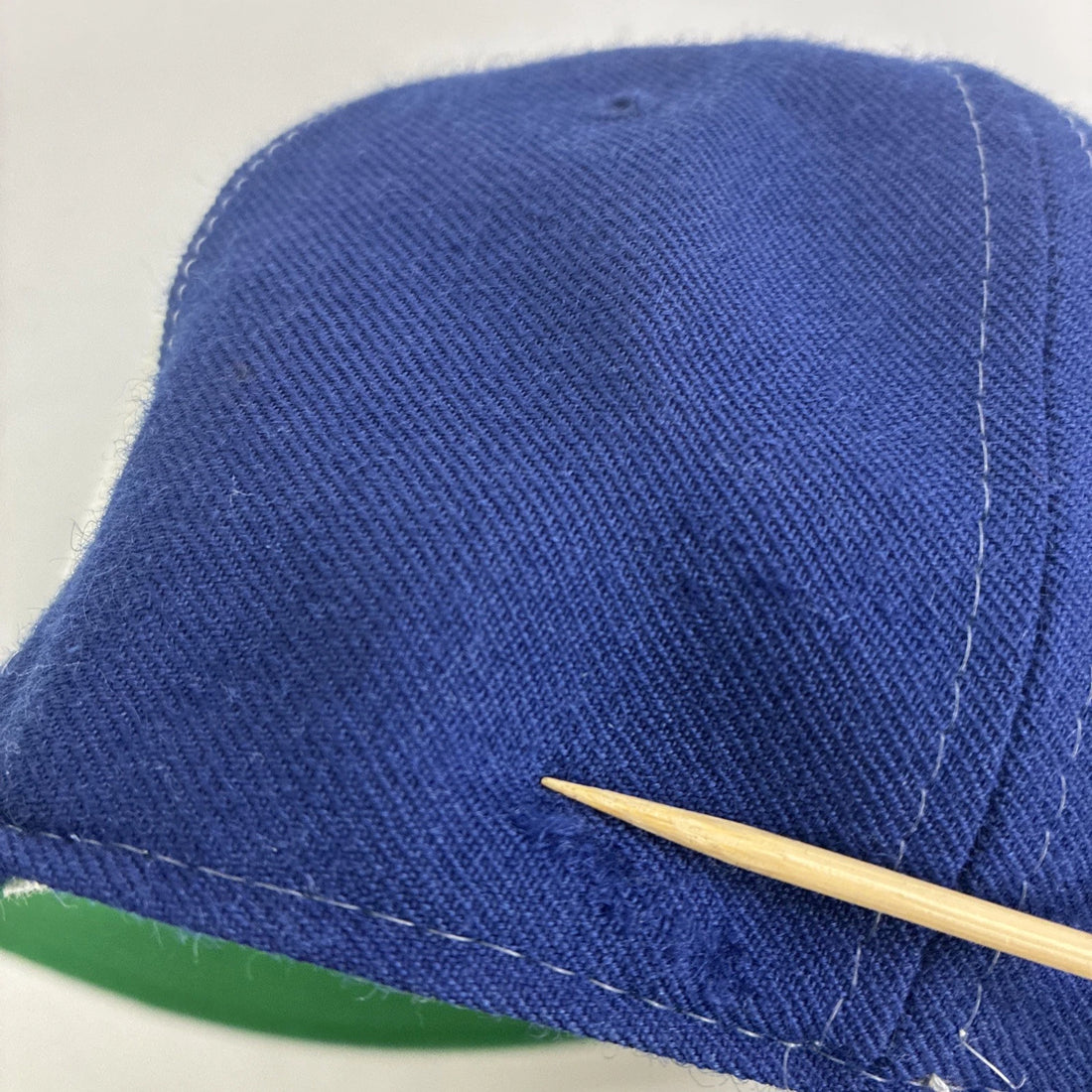 Toronto Blue Jays New Era Wool Fitted Hat Cap Size 6 7/8 MLB