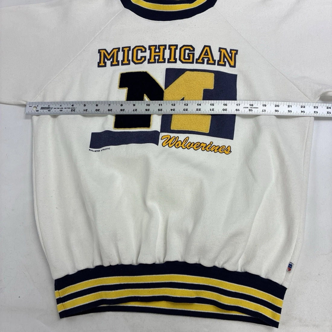 Vintage Michigan Wolverines Crewneck Sweatshirt Size Large 90s NCAA