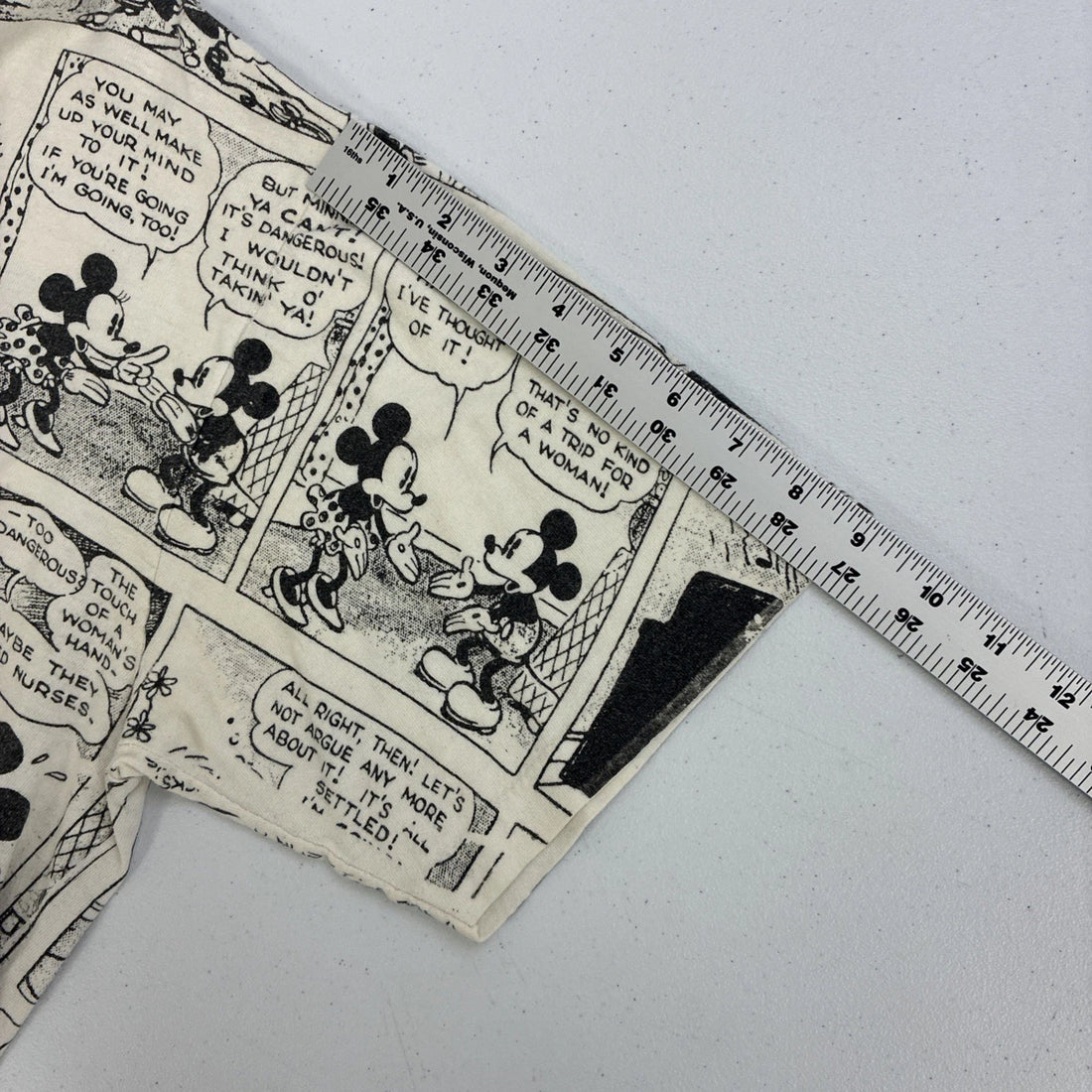Vintage Mickey Mouse Comic Disney T-Shirt Size Large All Over Print 90s