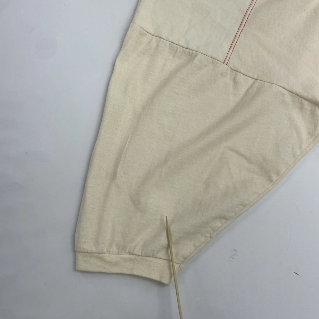 Vintage Woolrich Sheep V-Neck Raglan T-Shirt Size XL 80s