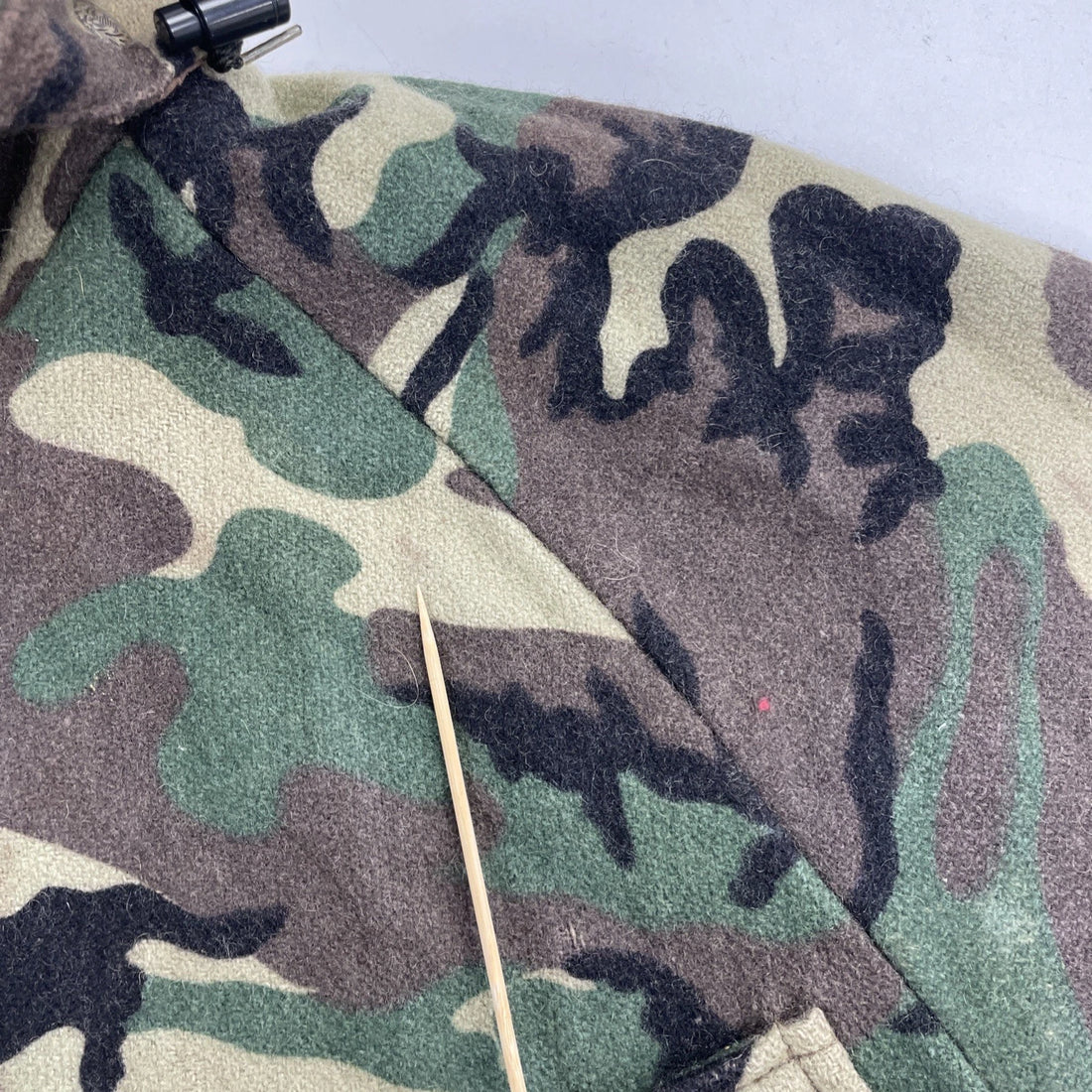 Vintage Cabela's Whitetail Clothing Woodland Camo Wool Hunting Coat Jacket Large