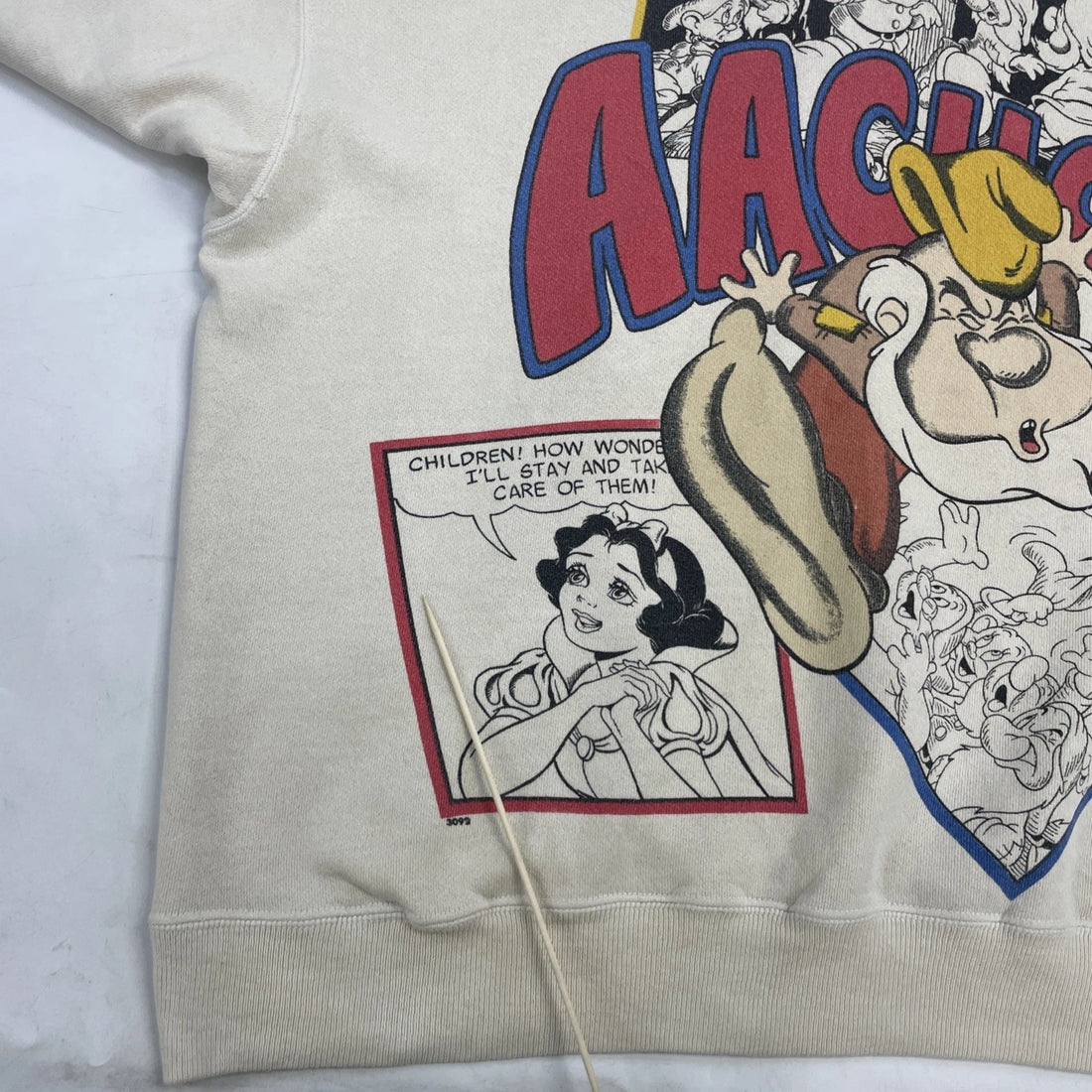 Vintage Snow White Aaachoo Disney Crewneck Sweatshirt Size XL 90s