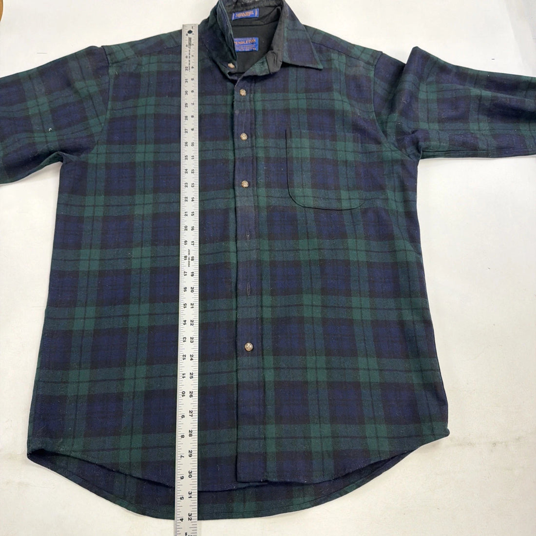 Pendleton Wool Lodge Button Up Shirt Size Medium Plaid
