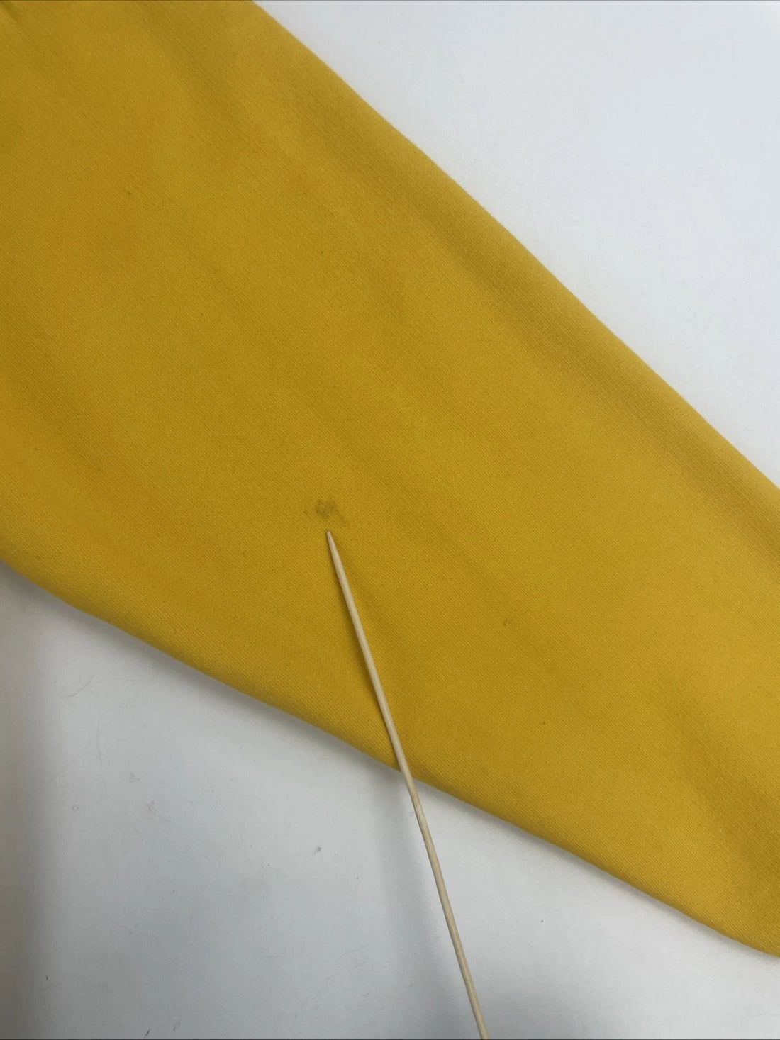 Vintage Nike Crewneck Sweatshirt Size XL Yellow Embroidered Swoosh