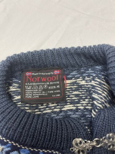 Online Vintage Norwool of Norway sweater