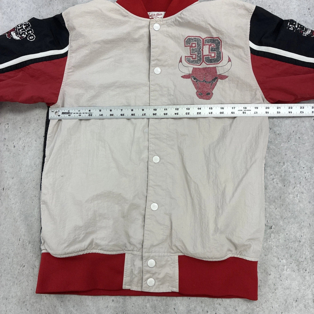 Chicago Bulls Scottie Pippen Mitchell & Ness Hardwood Classics Jacket Medium NBA
