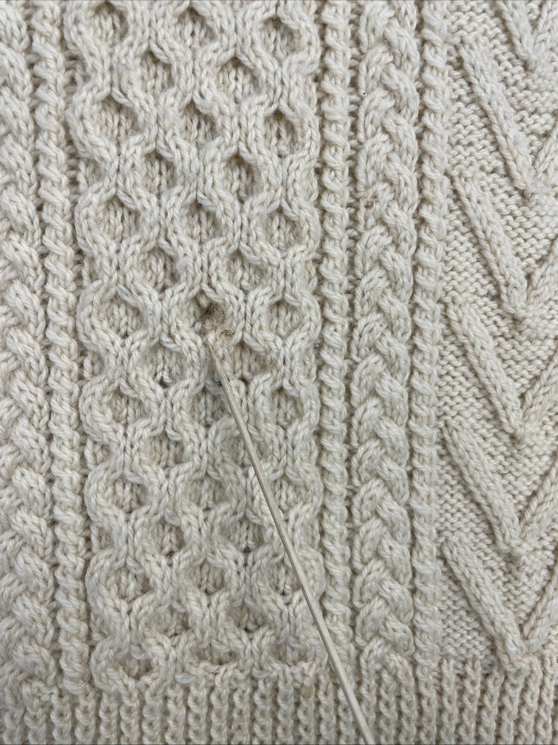 Vintage Gaeltarra Wool Cable Chunky Fisherman Knit Sweater Size 42 Ireland