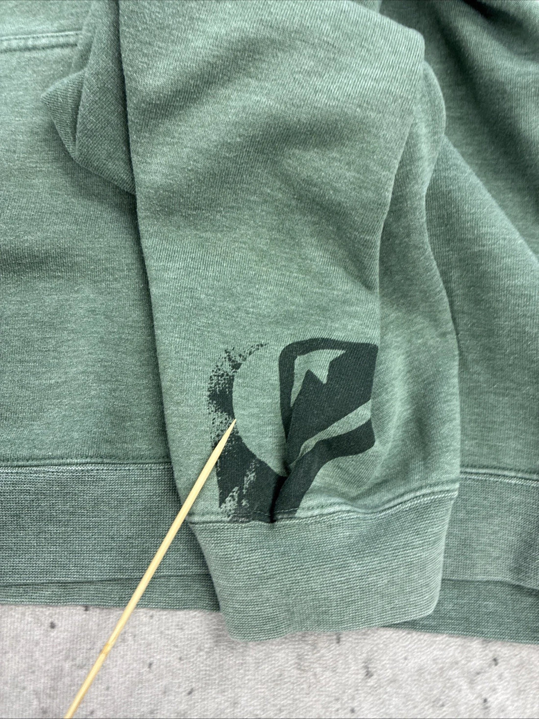 Vintage Quiksilver Sweatshirt Hoodie Size Large Y2K