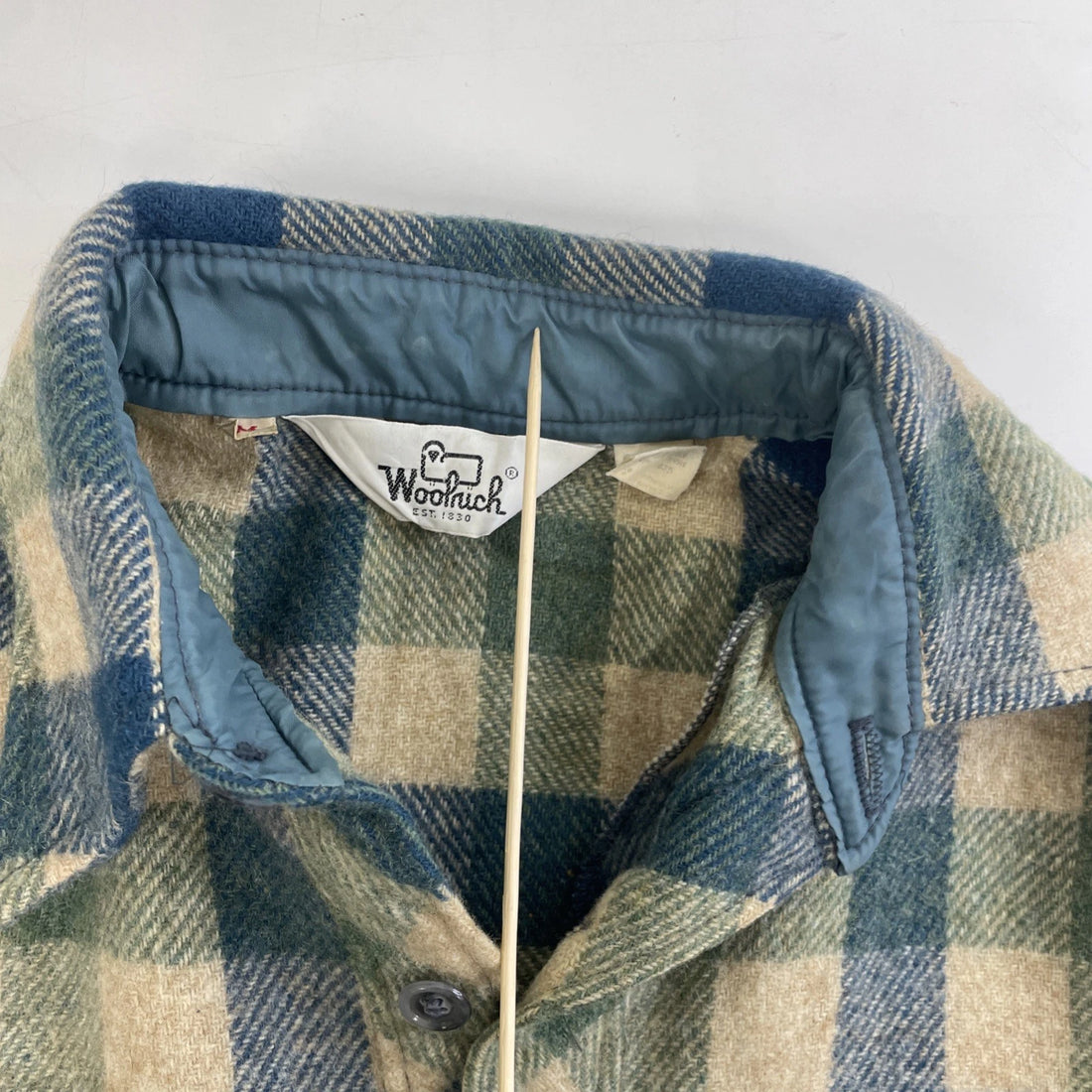 Vintage Woolrich Wool Pullover Shirt Size Medium Plaid 80s 90s