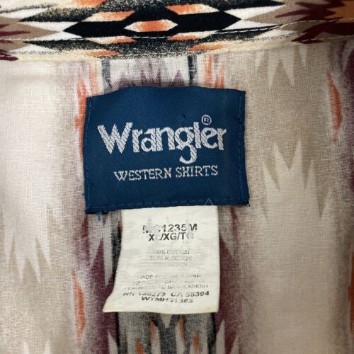 Vintage Wrangler Button Up Shirt Size XL Pearl Snap Western Aztec Cowboy Ranch