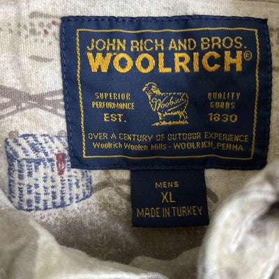 Vintage Woolrich Fishing Button Up Shirt Size XL All Over Print