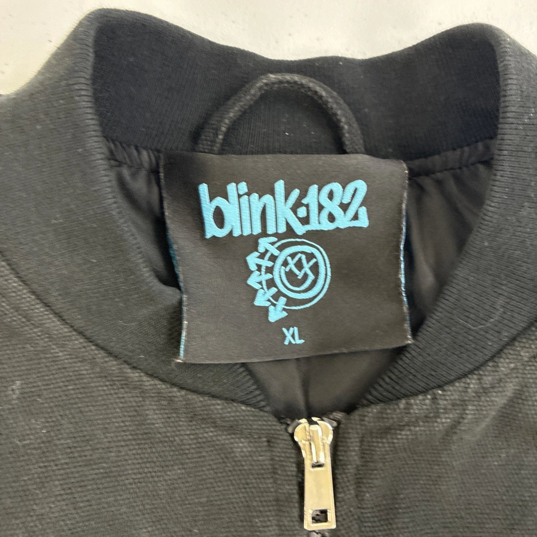 Blink 182 Middle Finger Bomber Jacket Size XL 2024