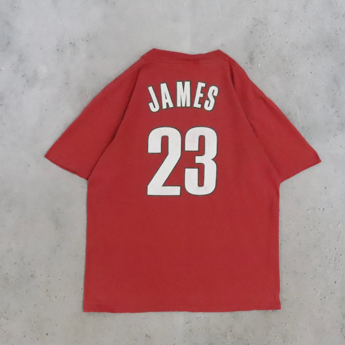 LeBron James Cleveland Cavaliers Majetsic T-Shirt Size Medium NBA