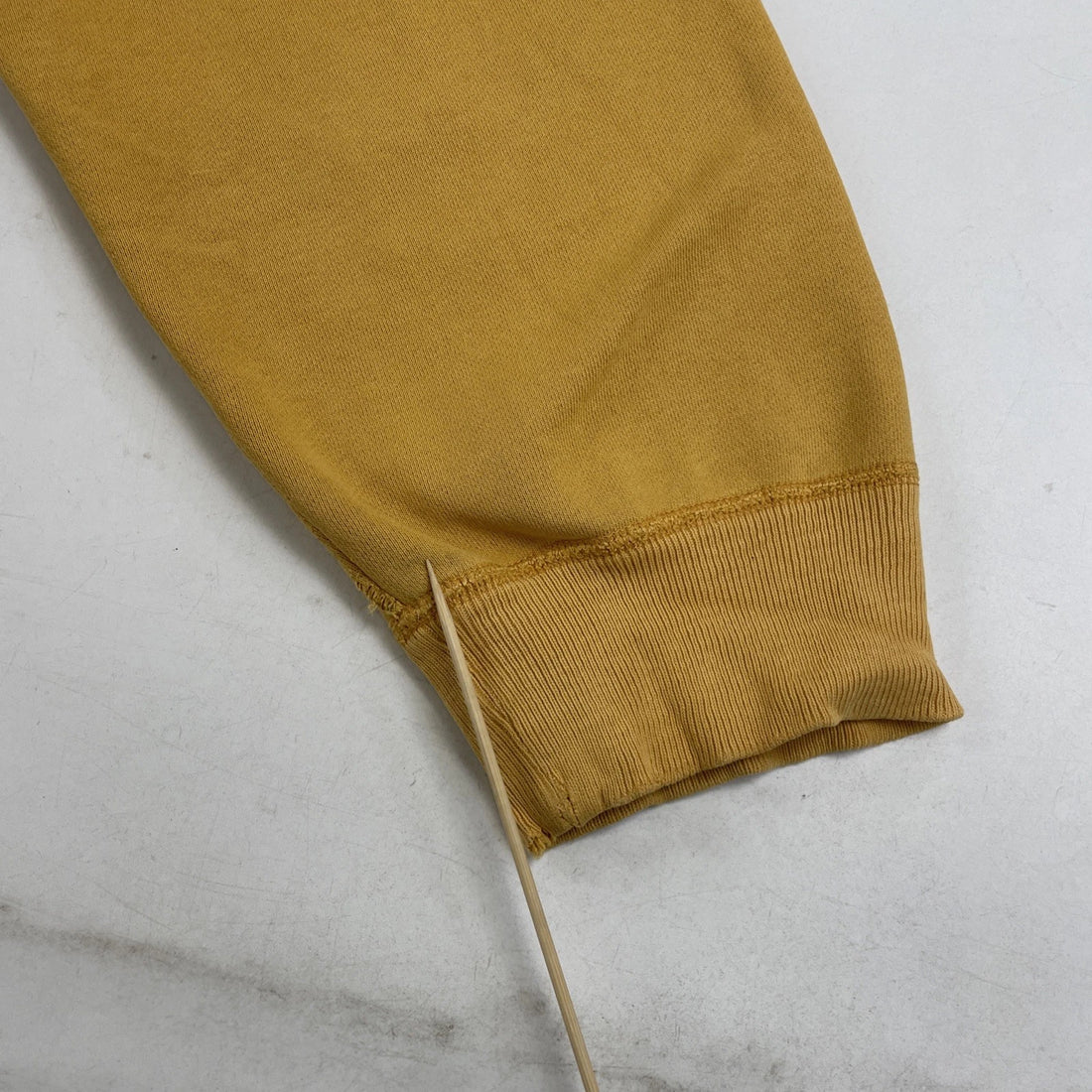 Abercrombie & Fitch Crewneck Sweatshirt Size XL Yellow