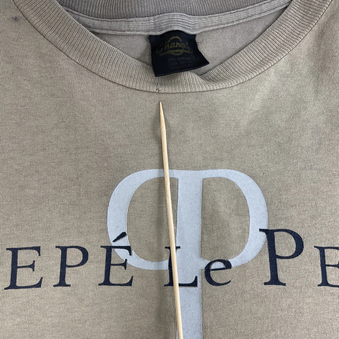 Vintage Pepe Le Pew Skunkwear T-Shirt Size XL Cartoon Promo