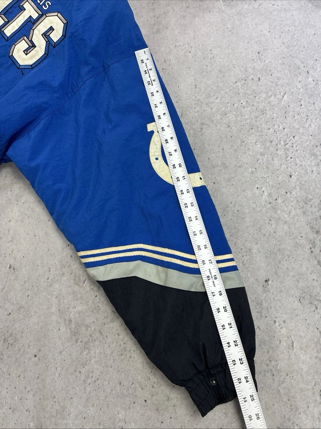 Vintage Indianapolis Colts Logo Athletic Puffer Jacket Size XL NFL
