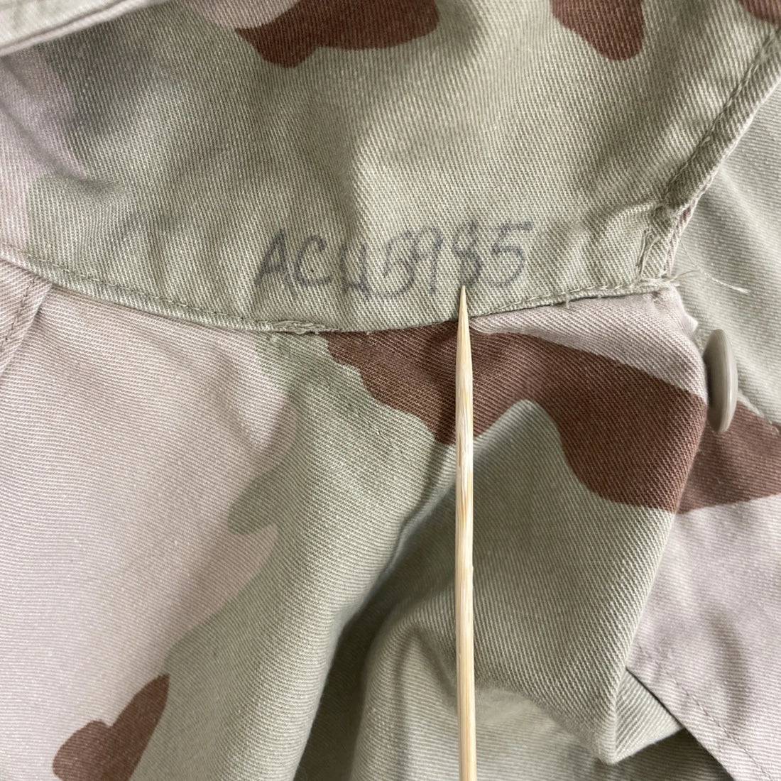 U.S. Army Military Camo Field Jacket Size Medium Short