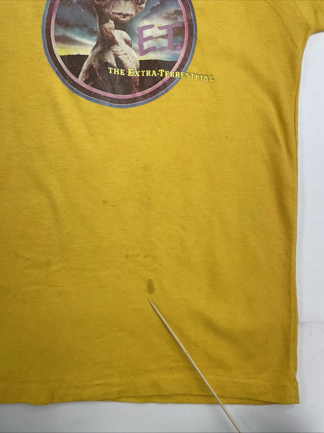 Vintage E.T. The Extra Terrestrial T-Shirt Size Medium Yellow 80s