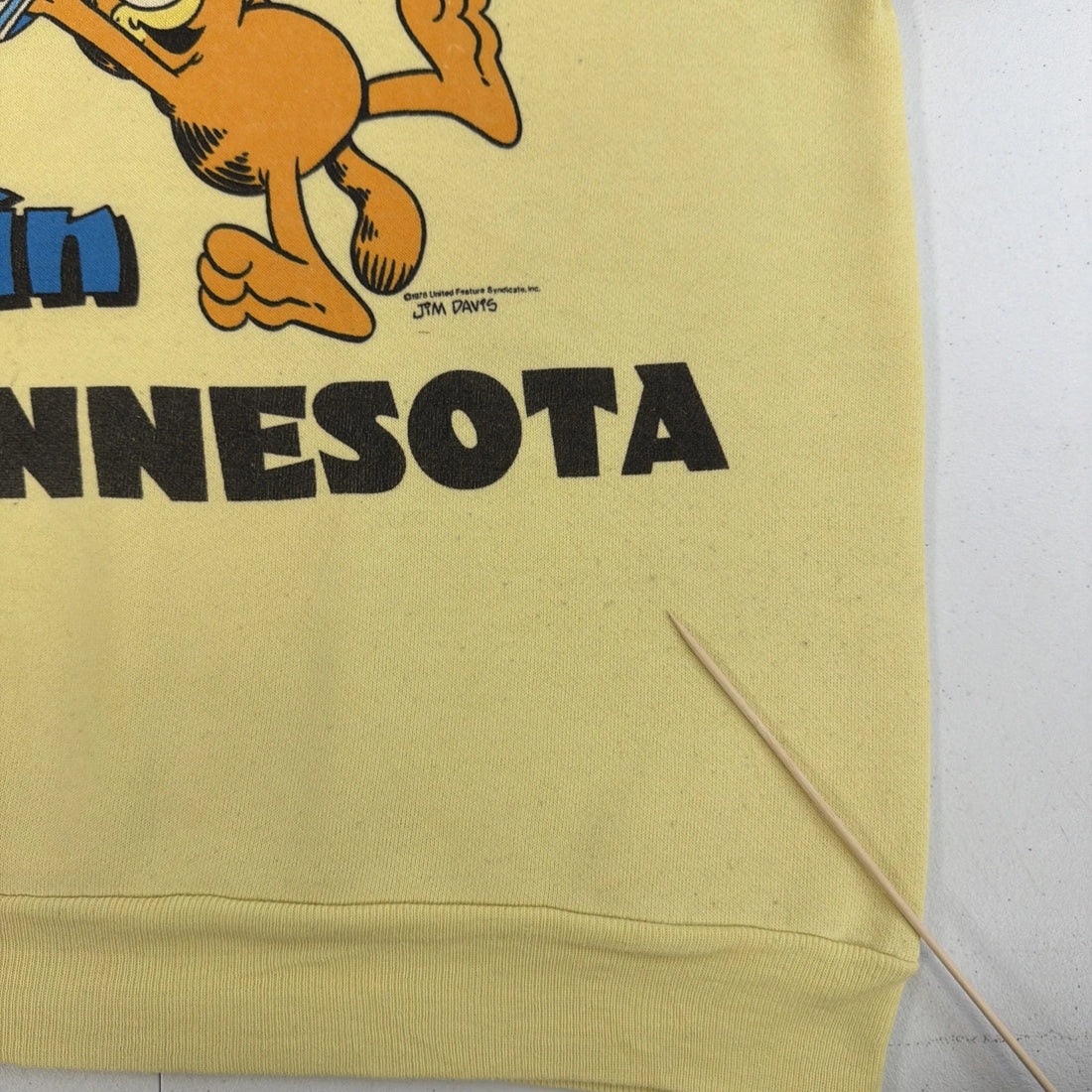 Vintage Garfield Party Hardy In Minnesota Short Sleeve Sweatshirt Large