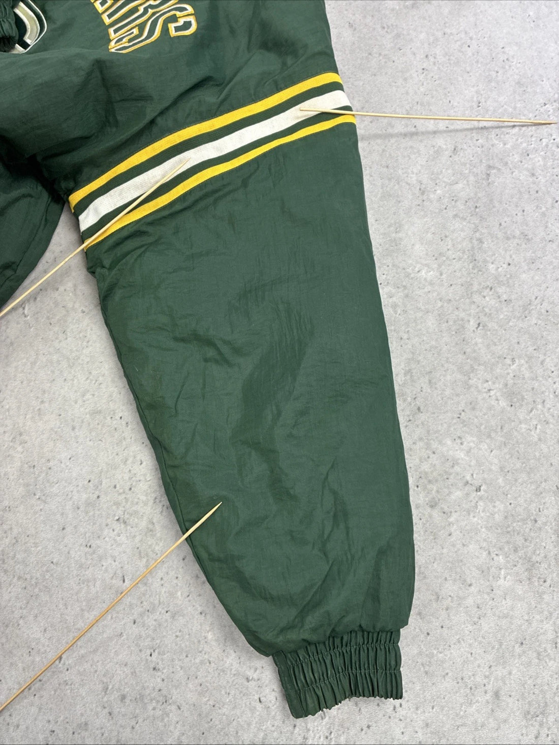Vintage Green Bay Packers Pro Player Puffer Jacket Size XL NFL