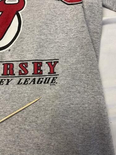 Vintage New Jersey Devils Lee Sport T-Shirt Size Medium Gray 90s NHL