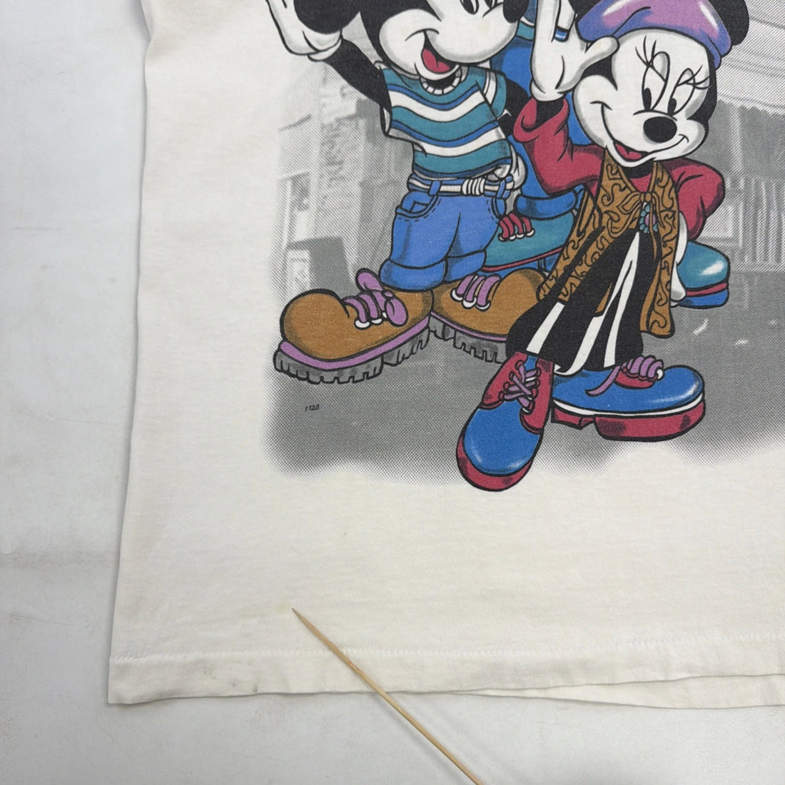 Vintage Mickey Minnie Mouse Goofy Disney T-Shirt Size XL Double Sided 90s